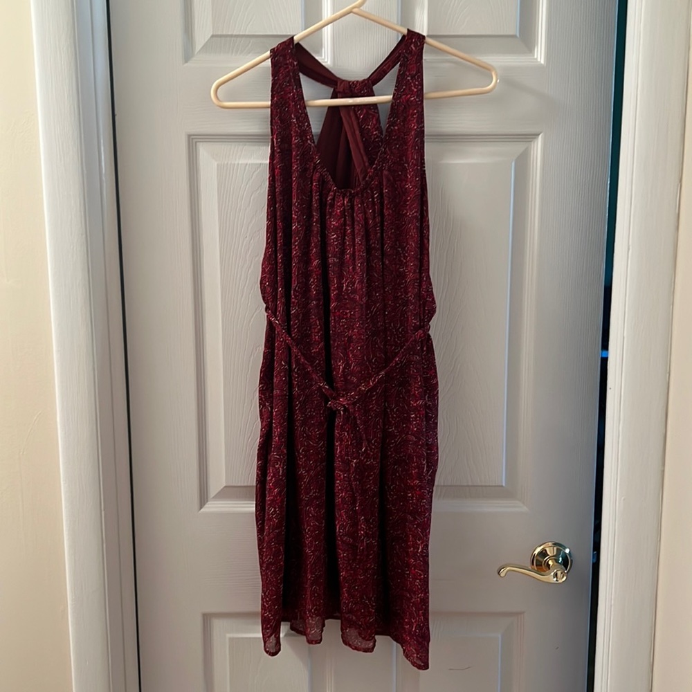 Red and black paisley Dress with twist back Sz M